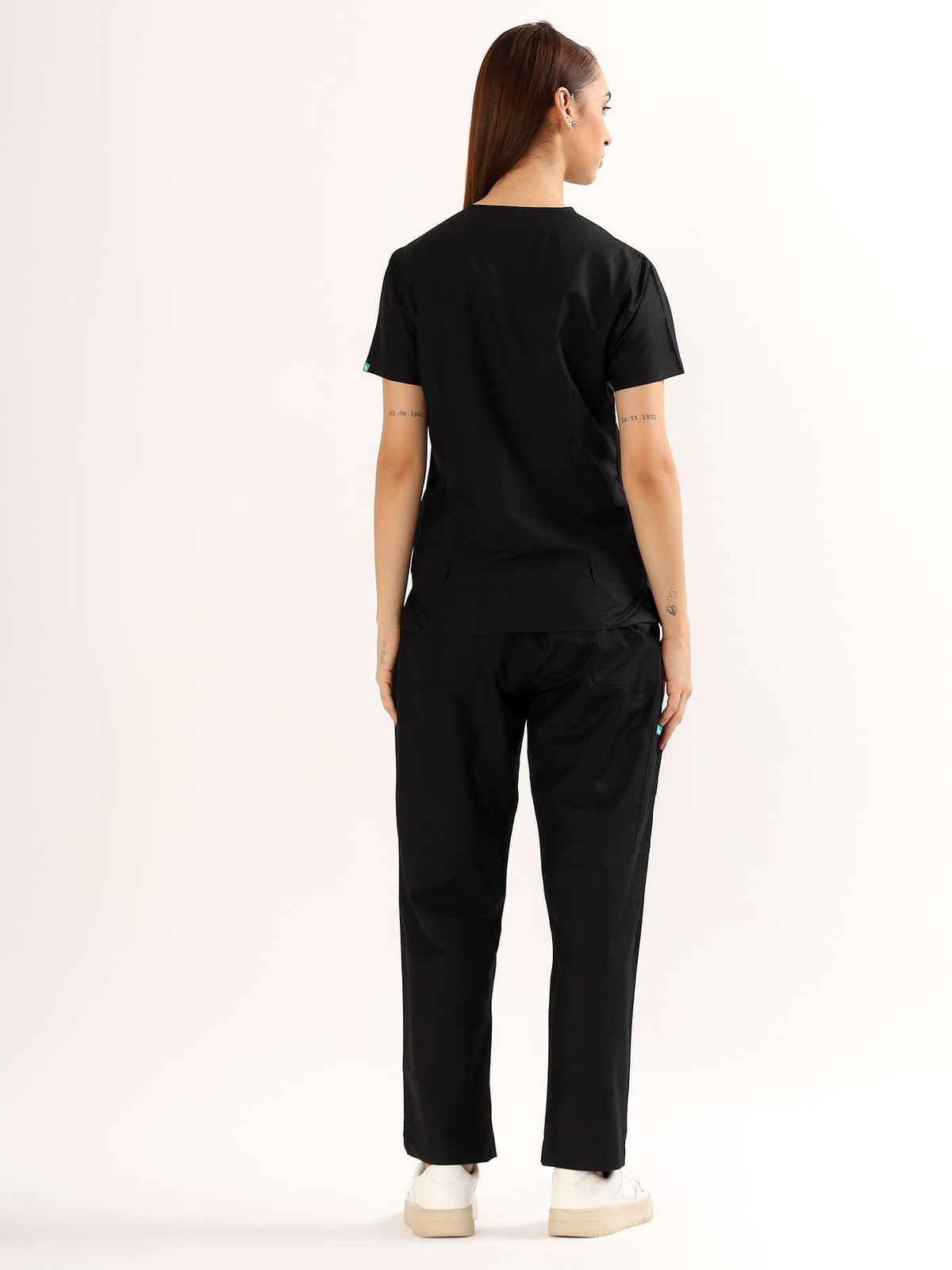Jet Black Women’s V-Neck Scrub Suit | Ultra Soft, 9 Pockets
