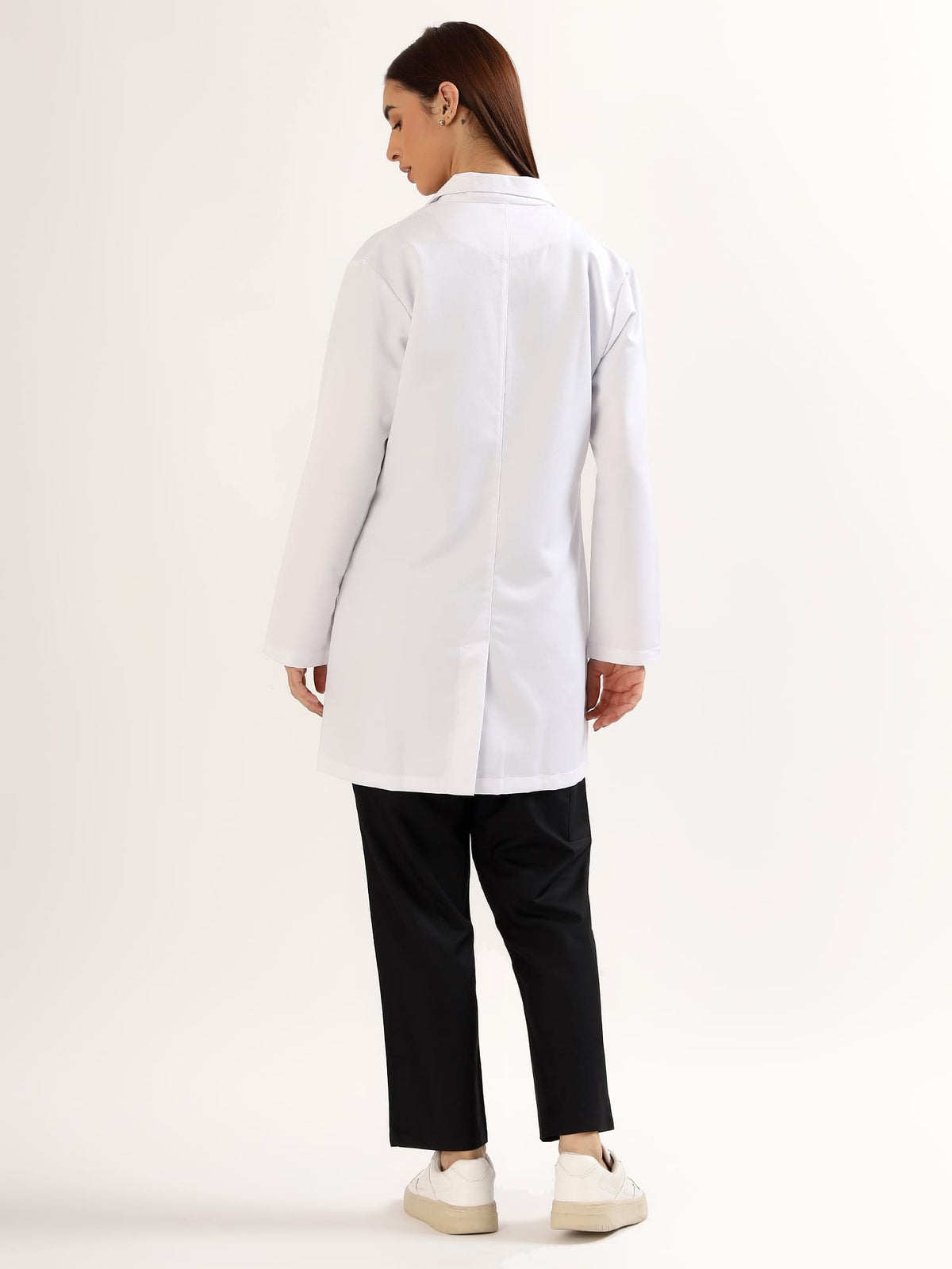 Women’s Full Sleeve Long Lab Coat | Ultra Soft with 4 Pockets.